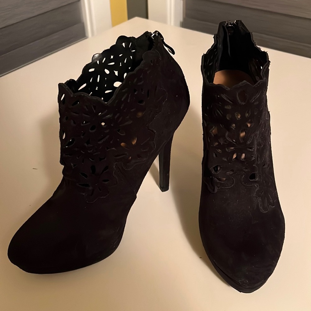 Black Suede Platform Booties with Cut Out Pattern. Size 7